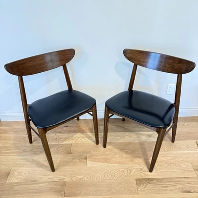 Vintage Mid Century Modern Walnut Oak Black Leather Curved Dining Chairs Wooden - Image 1 of 4