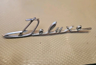 1949 1950 Chevrolet Fleetline Styleline Deluxe переднее крыло эмблема отделка оригинал - Изображение 1 из 4