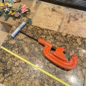 Ridgid Nr. 1-2 SCHWERLAST ROHRSCHNEIDER 1/8''-2'' ROHRKAPAZITÄT ELYRIA, OHIO USA - Bild 1 von 15