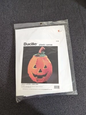 VTG  Bucilla Plastic Canvas Jack-O-Lantern Candy Dish Needlecraft Kit 6129 Hallo - Image 1 of 2