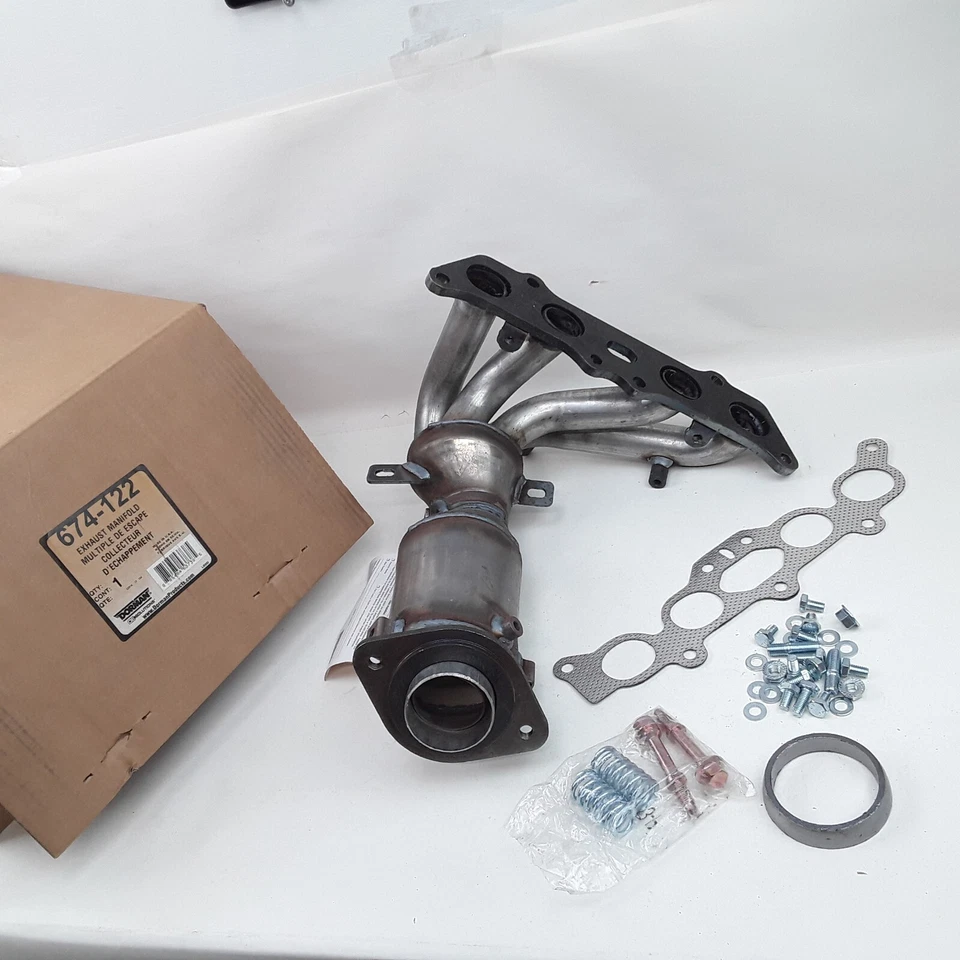 Convertidor catalítico colector de escape Dorman para Toyota RAV4 1998 1999 2000 2,0 L Foto 1 de 4