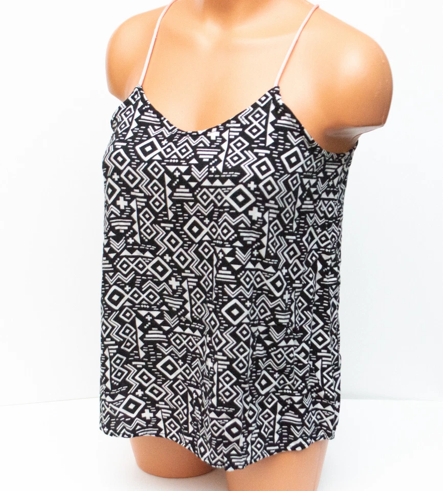 No Boundaries Camisole Medium 7-9 Sleeveless Top w/ Pink Straps - Image 1 of 3