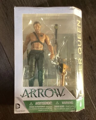 Figura de acción Oliver Queen serie de televisión Arrow de DC Collectibles #1 Foto 1 de 4
