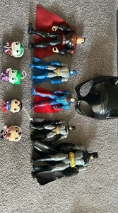 DC figure bundle Inc Batman/Superman/Joker Funko kinder joy - Picture 1 of 4