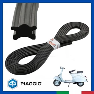 Profilato in Gomma per Serie Strisce Pedana PIAGGIO VESPA 125 VNB1-2 VNA1-2 nero - Imagen 1 de 5