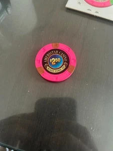 Chip da casinò Ameristar Black Hawk $ 2,50 - Foto 1 di 2