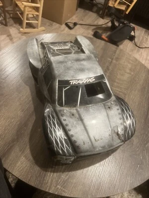 Traxxas Ram Shell ONLY READ NOT PERFECT SEE PICS - Image 1 of 4