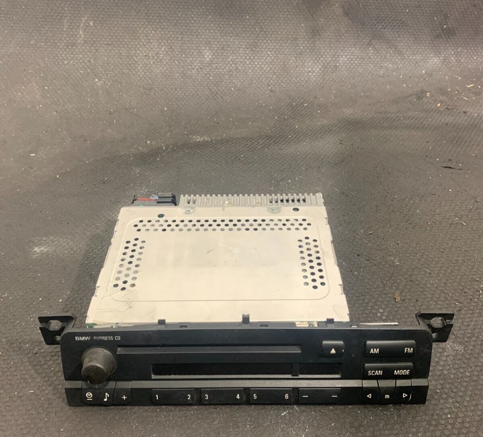 2006 BMW 3 SERIES E46 CD PLAYER HEAD UNIT 6943435-01 #2 - Image 1 of 4