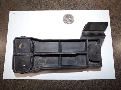 Новый из старых запасов подлинный оригинальный производитель Volvo #3518075-1 RH передний бампер крышка кронштейн 740,760,940, SE,960 - Изображение 1 из 4