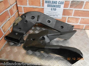 Canales conductos soplador de aire interior Mazda 3 bk 2005 1,6 di suelo interior B32H61 271 - Imagen 1 de 7
