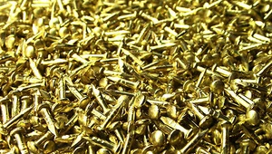 From OZ Quality 50 Piece x 5mm Brass Plated Mini Nails Small Hobby DIY Tiny Nail - Bild 1 von 3