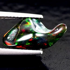 2.93 ct Superb Fancy (16 x 9 mm) Ethiopian 360 Degree Flashing Black Opal - Picture 1 of 1