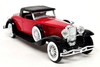 Solido 1/43 - Dusenberg J Tourster Red / Black diecast model car - Image 1 of 4