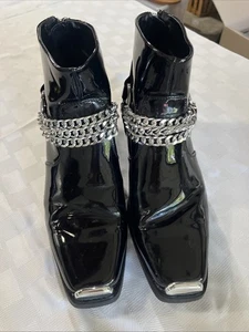 Botas de cuero con estampado negro cadena plateada hebilla punta tapada para hombre ASOS US8 UK7 - Imagen 1 de 8