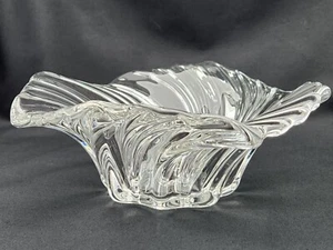 Mikasa Belle Epoque 7 1/2" Clear Crystal Glass Swirl Wave Centerpiece Bowl - Picture 1 of 24