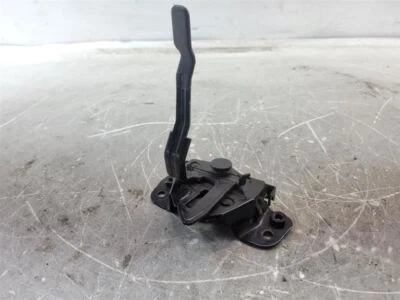 Hyundai Elantra 2011 2012 2013 2014 2015 2016 cierre capó  Foto 1 de 4