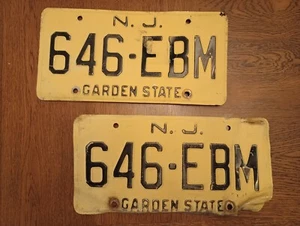 Pair of Vintage Yellow New Jersey NJ License plates 646 EBM - Picture 1 of 4