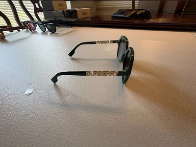 New Burberry Woman Square Sunglasses BE4389 405987 Green/Dark Grey Lens 55mm - Image 1 of 4