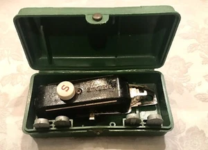SINGER Sewing Machine Buttonholer 160506 with attachments as shown Vintage - Picture 1 of 7