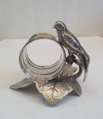Anillo servilleta figurativo plato plata victoriano Meriden, pájaro sobre hoja (#2) Foto 1 de 4