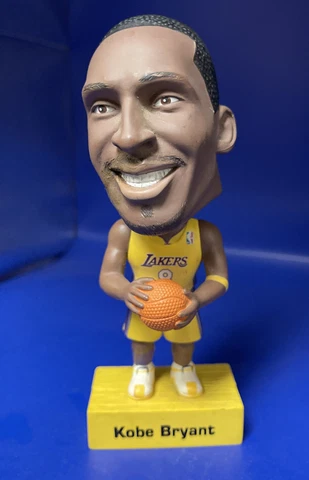 Kobe Bryant #8 Los Angeles Lakers Bobble Head 2002 Upper Deck Cover