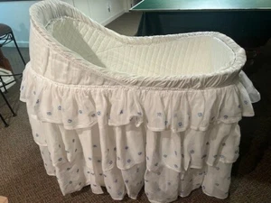 Bassinet for Baby - Vintage 65+ years - Picture 1 of 8