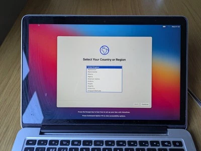 Apple MacBook Pro 13" (128GB SSD, Intel Core i5 5257U, 2.70 GHz,8GB) Laptop -... - Image 1 of 4