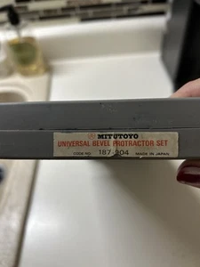 Mitutoyo Universal Bevel Protractor,187-904 w/ 12 & 6 Inch Blade, Case, Manual - Picture 1 of 6