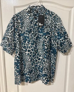 The Kooples Top Mens Leopard Blue Animal Print Retro Festival $225 Size S (M240) - Picture 1 of 6