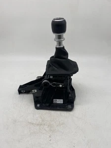 VOLKSWAGEN AMAROK GEAR STICK SHIFTER MANUAL T1A T1B 2023+ MB3R-7P452-SBC - Picture 1 of 8