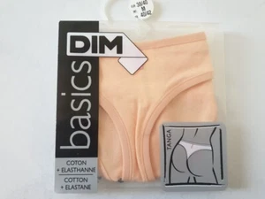 DIM BASICS STRING / TANGA TAILLE 40/42 ( PROTOTYPE ) - Picture 1 of 3