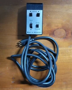 Vintage Bell and Howell Focus and slide wired remote control FREE SHIPPING! - Picture 1 of 1