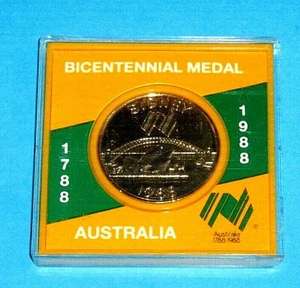Australia 1988 Bicentenary Medal 24 ct Gold Plated Nice Sydney Harbour - Picture 1 of 2
