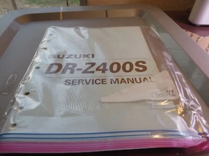 Suzuki DR-Z400S 2000 Factory Genuine Service Owner's Manual OEM 99500-43030-03E - Picture 1 of 3
