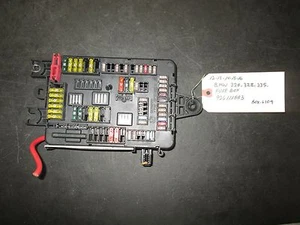 12 13 14 15 16 BMW 320,328,335 FUSE BOX #926111003 (BOX-6109 ))/ - Picture 1 of 2