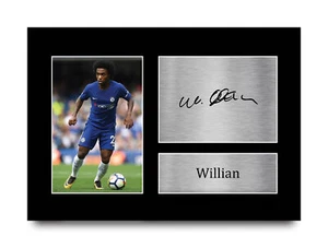 Willian Signed Pre Printed Autograph A4 Photo Gift For a Chelsea Fan - Imagen 1 de 17