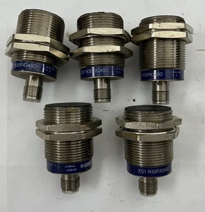 Bundle of 5x Telemecanique XS1N30PA349D Inductive Proximity Sensors M30 20mm - Picture 1 of 11