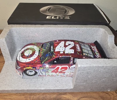 Kyle Larson #42 Target Michigan 2016 primera victoria color cromo élite 1 de 53 Foto 1 de 4