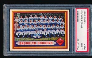 Topps Dodgers Team 1957 #324 PSA 7 - Imagen 1 de 2