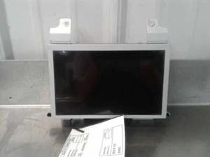 2016-2018 Ford Edge 8" Information Display Screen G2GT-18B955-SA THRU SC - Picture 1 of 3