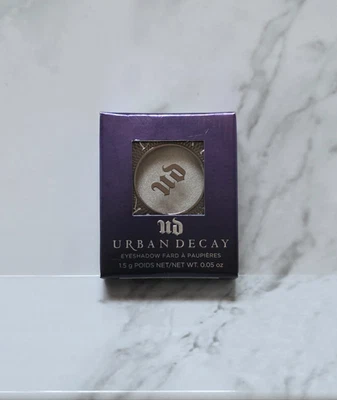 Sombra de ojos Urban Decay VAPOR (0,05 oz.) Foto 1 de 4