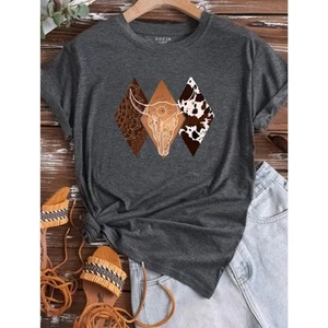 Printed T SHIRT for women size M - Picture 1 of 3