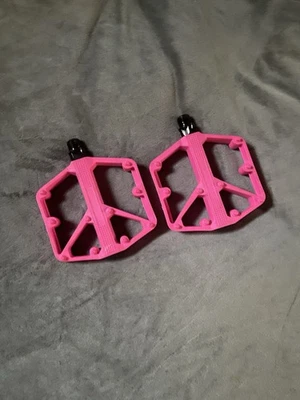 Pink Universal  Bike Pedals - Image 1 of 3