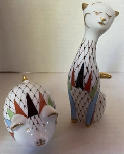Vintage Konvolut 2 Figuren HOLLOHAZA Netz HANDBEMALT Katze & SCHWEIN Porzellan UNGARN - Bild 1 von 17