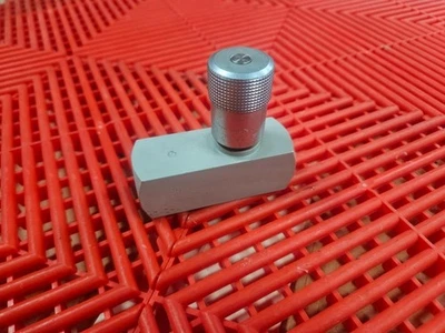 Válvula de control de flujo Parker PF800B-41GB 1/2" NPT Colorflow 2000 PSI / 15 GPM Foto 1 de 4