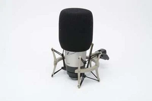 Sennheiser MK 8 Set Multiple-Pattern Large-Diaphragm Condenser Mic. w/Shockmount - Picture 1 of 6