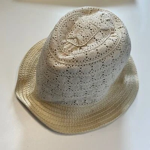 August Hat Company Ivory & Tan Crochet Straw Hat, NWT! - Picture 1 of 5