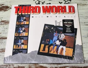 VG Third World – Hold On To Love (1987) Columbia – FC 40400, LP, US - Imagen 1 de 4