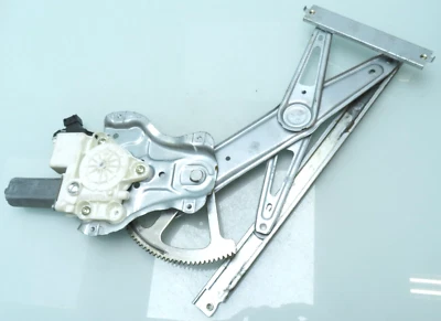 TOYOTA COROLLA E12 / FENSTERHEBERMOTOR + MECHANIK / vorne links (AV34) - Bild 1 von 4