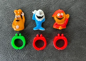 Rare 1972 Red Barn Restaurant Big Fish, Hamburger, and Chicken Hungry Ring Set - Picture 1 of 2